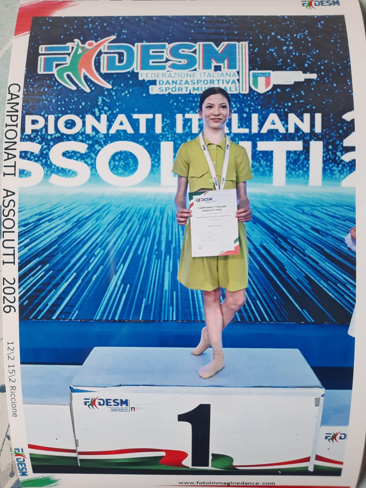 Atleta di Own Style Dance Studio sul palco dei Campionati Italiani Assoluti FIDESM 2026