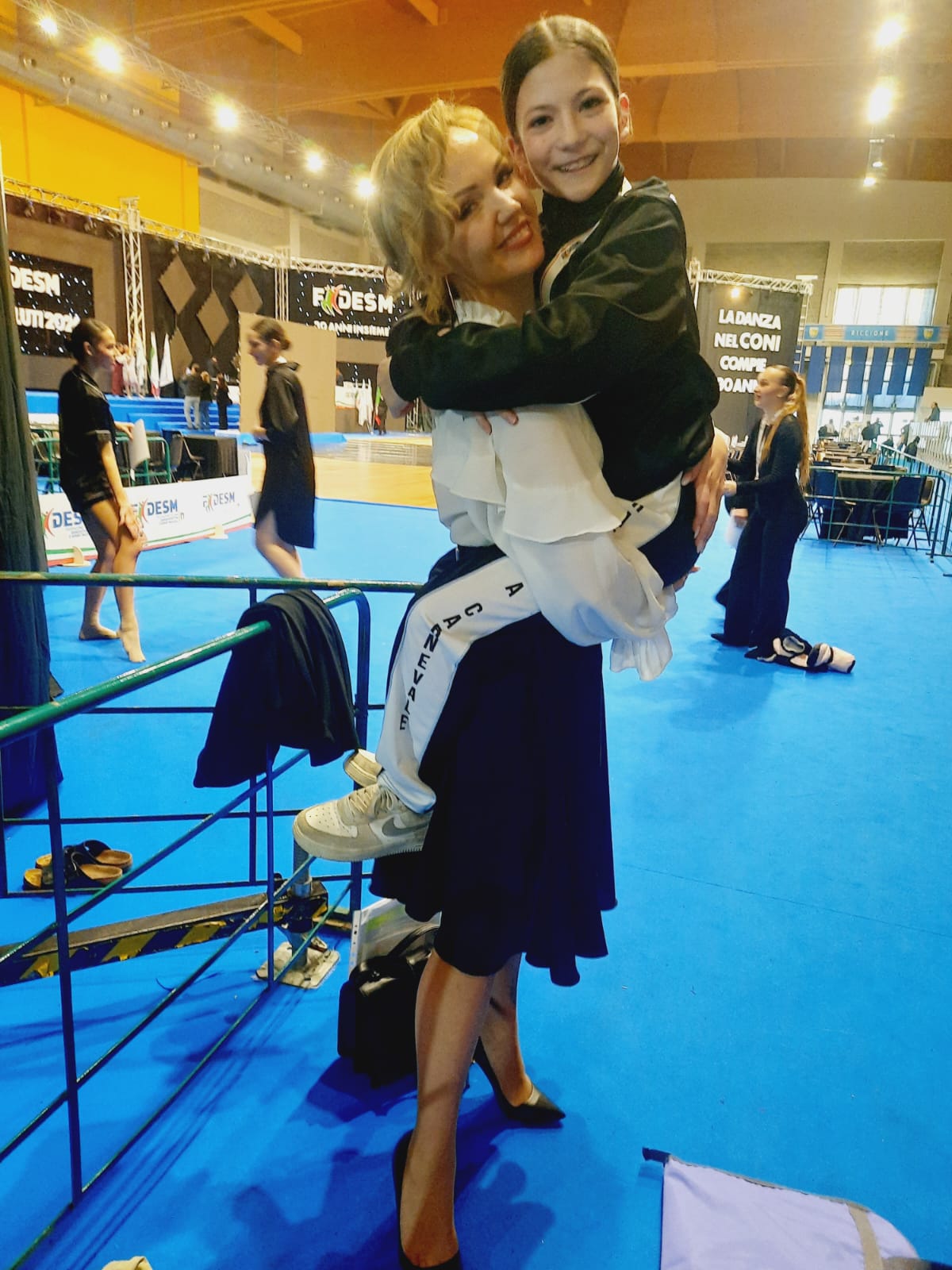 Gli allievi di Own Style Dance Studio festeggiano ai Campionati Italiani Assoluti FIDESM di Riccione