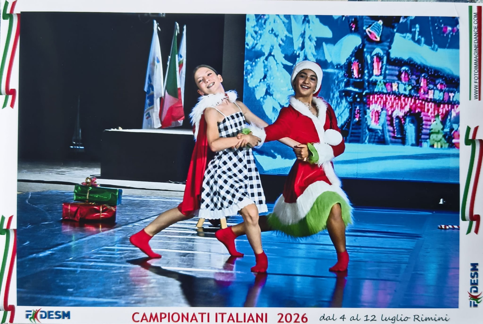 Raffaela Carnevale e Martina Neri in gara con la coreografia Show Dance natalizia ai Campionati Italiani di Categoria FIDESM 2026 di Rimini