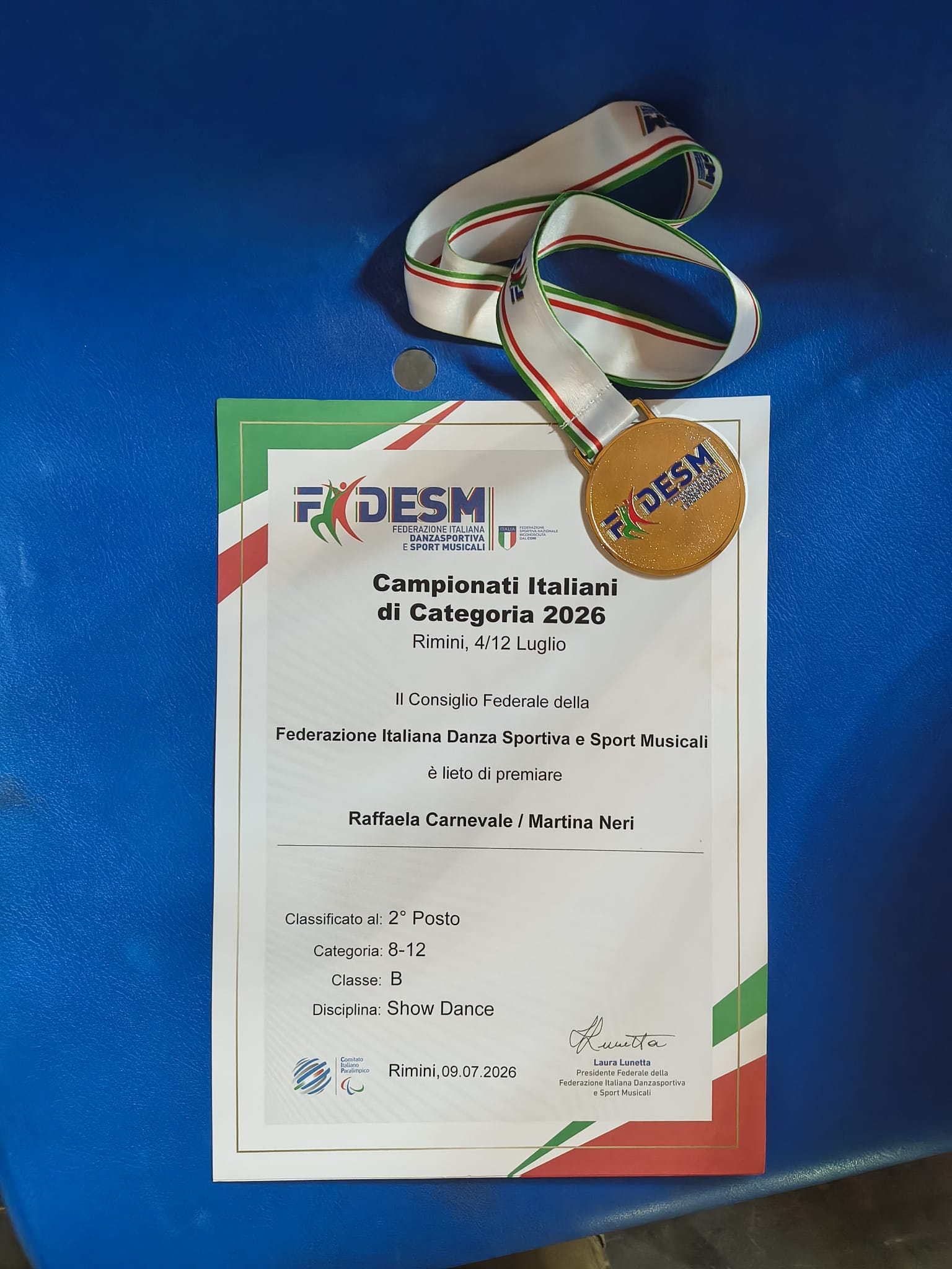 Medaglia e diploma FIDESM del 2° posto Show Dance categoria 8-12 classe B ai Campionati Italiani 2026 di Rimini